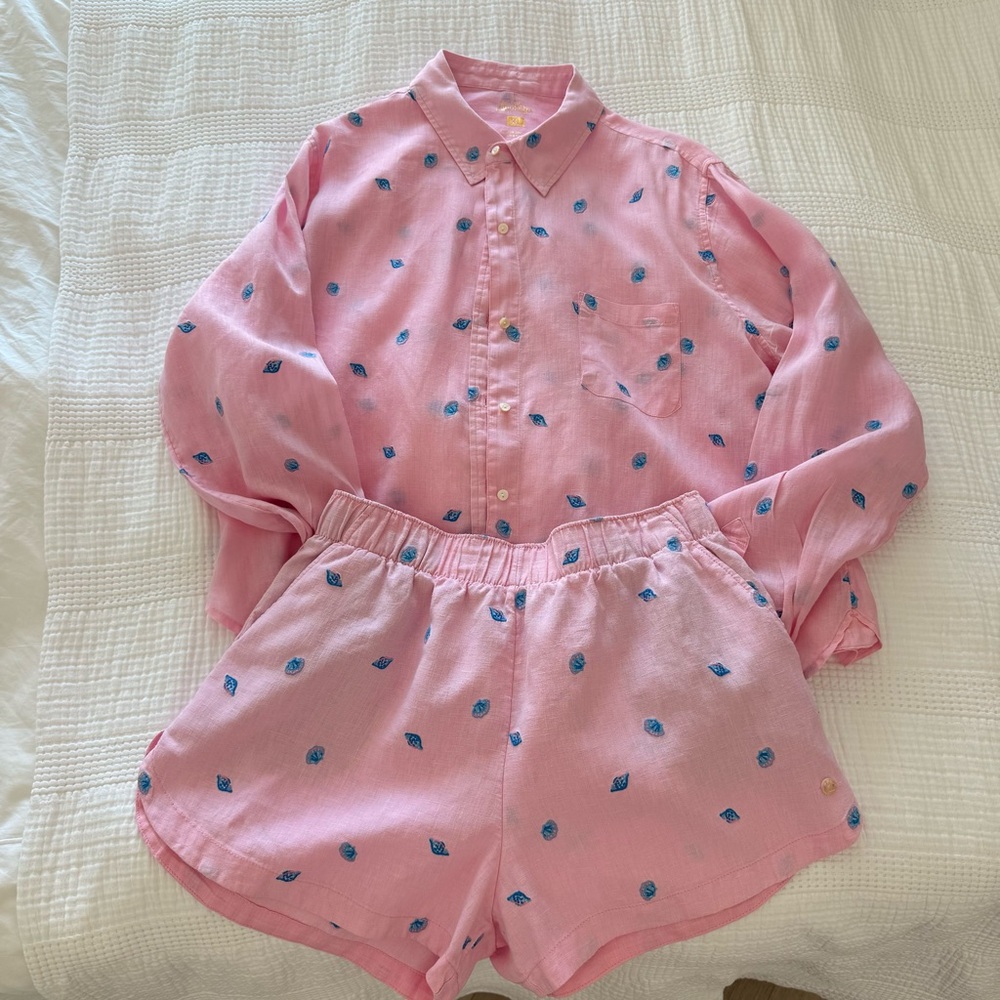 Lilly Pulitzer Matching Set (Coralynn Women's Size M shorts and XL top)